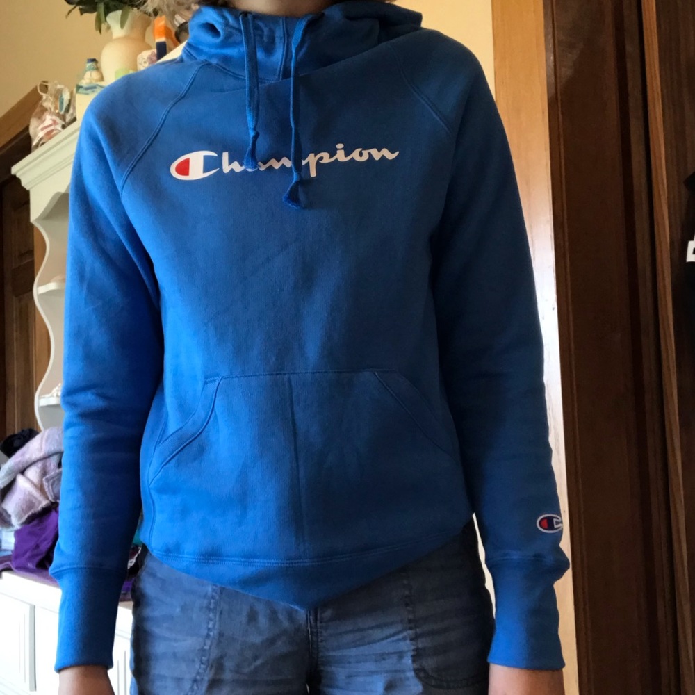 NWT CHAMPION SWEATSHIRT